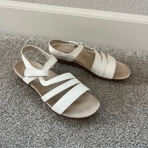 BareTraps Janus Sandal Size 9.5M
